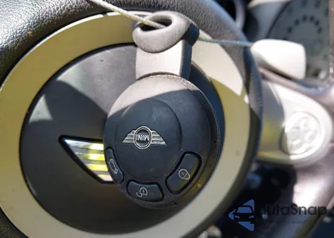 2009 Mini Cooper Clubman из США, поврежденный, VIN WMWML33589TX33665